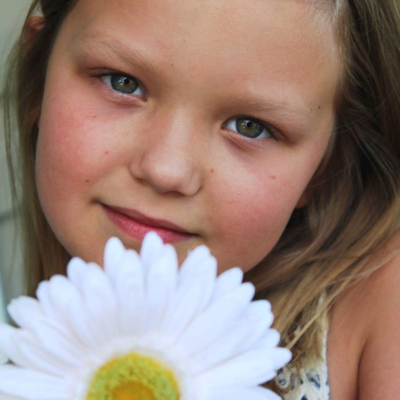 Meet your Posher, Kristen - Picture 4 of 7